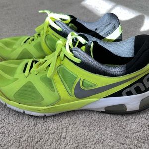 Nike volt green air max size 13
